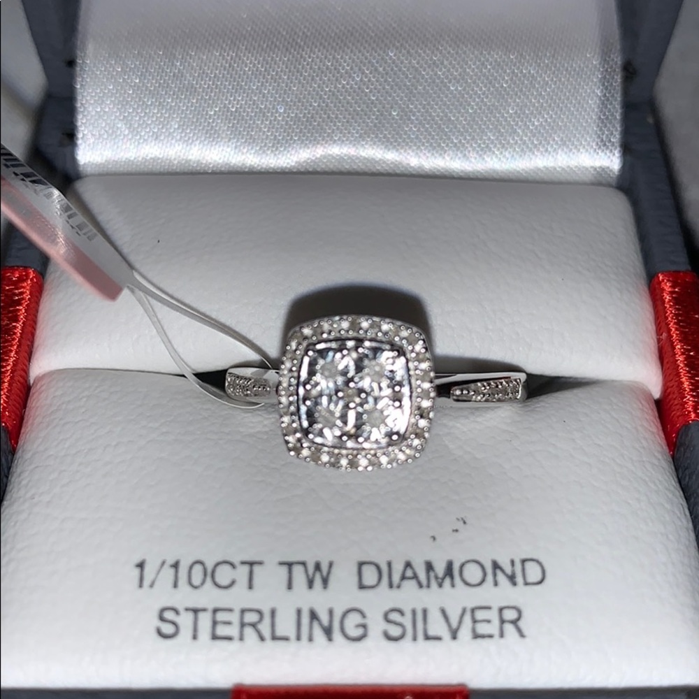 Diamond Ring - Picture 2 of 5